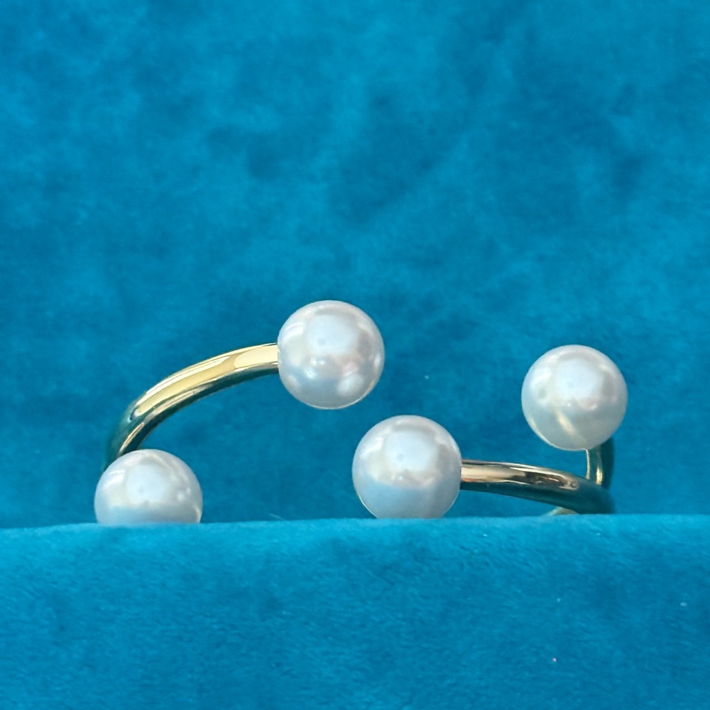 Gold Pearl Cuff Bracelet NEW - Picture 4 of 4
